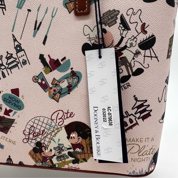 Mickey and Minnie Mouse Dooney & Bourke Tote Bag - Picture 12 of 12